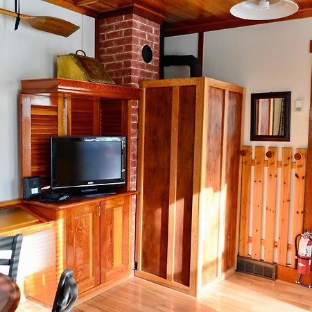 Banff Beaver Cabins Екстериор снимка