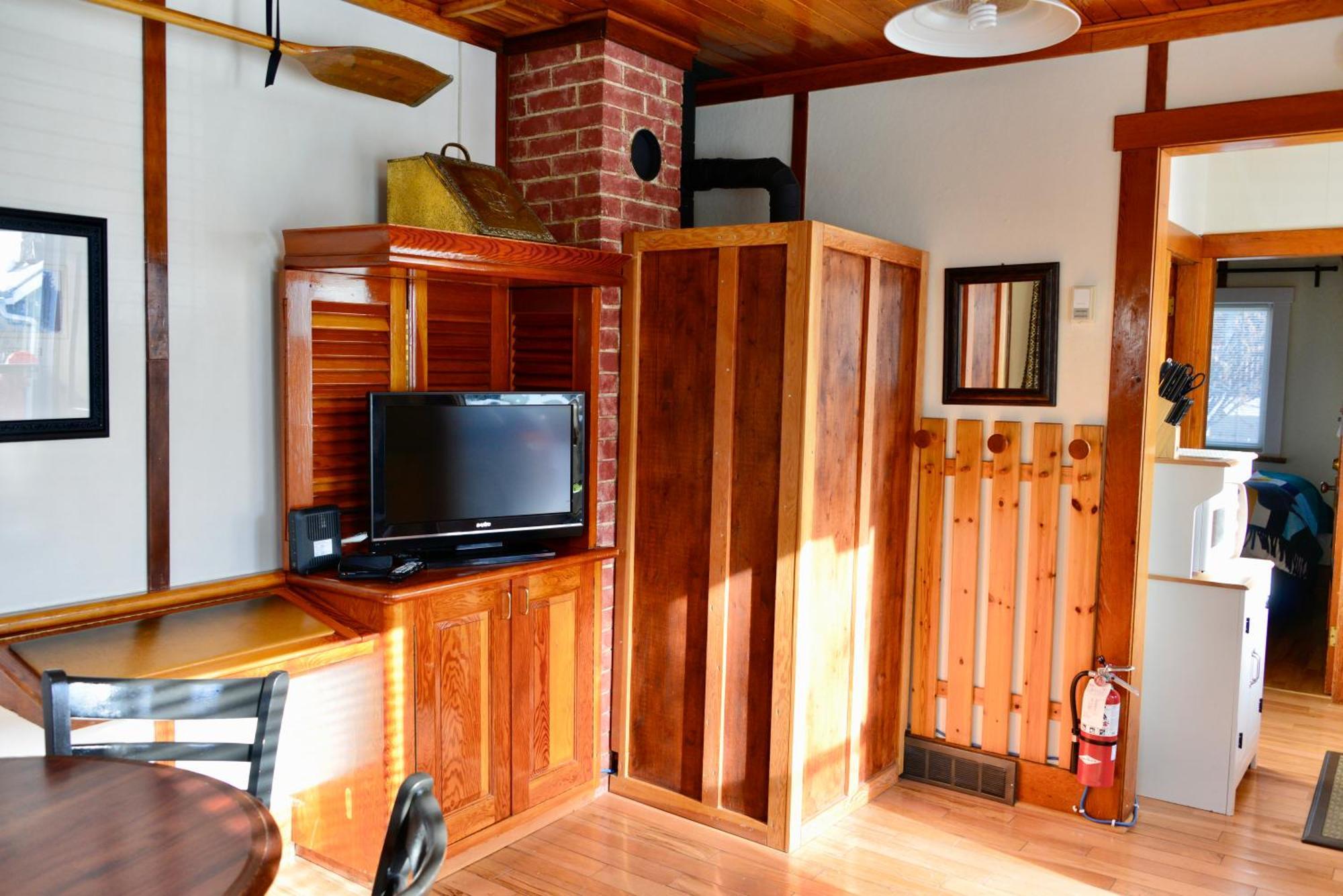 Banff Beaver Cabins Екстериор снимка