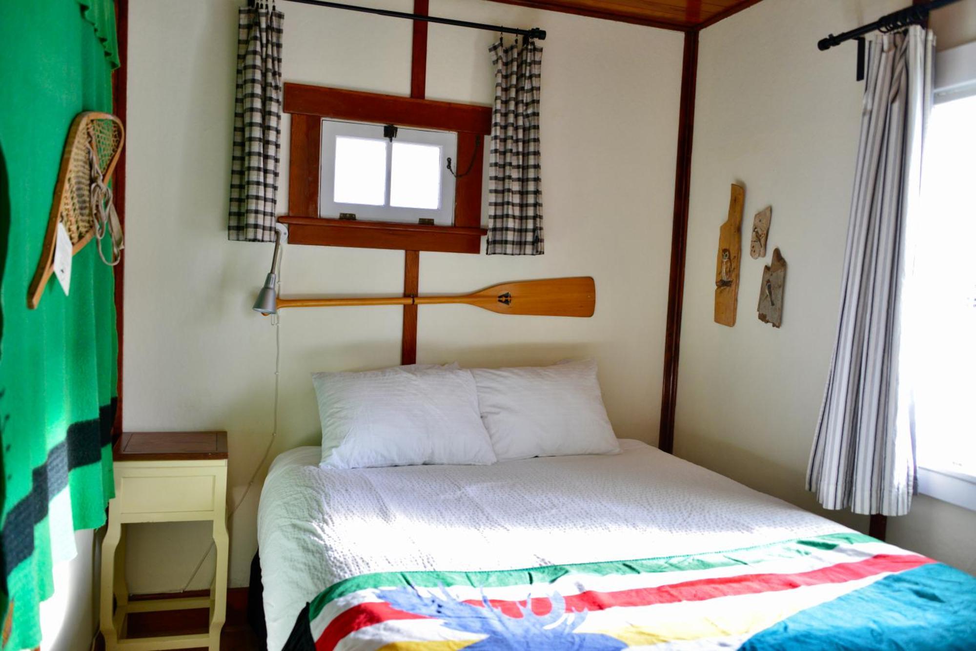 Banff Beaver Cabins Екстериор снимка